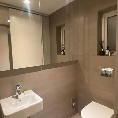 House Close To City Center Villa